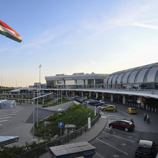 Orbán Viktor: Közép-Európa legsikeresebb légikikötőjévé fejlesztjük a Liszt Ferenc Repülőteret